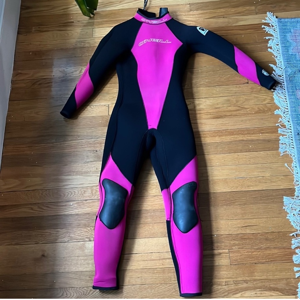 O'Neill Pink and Black Wetsuit Sleeve